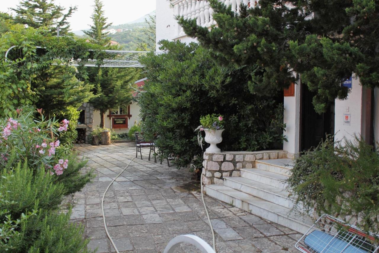 Apartments And Rooms With Parking Space Klenovica, Novi Vinodolski - 5590 Екстер'єр фото