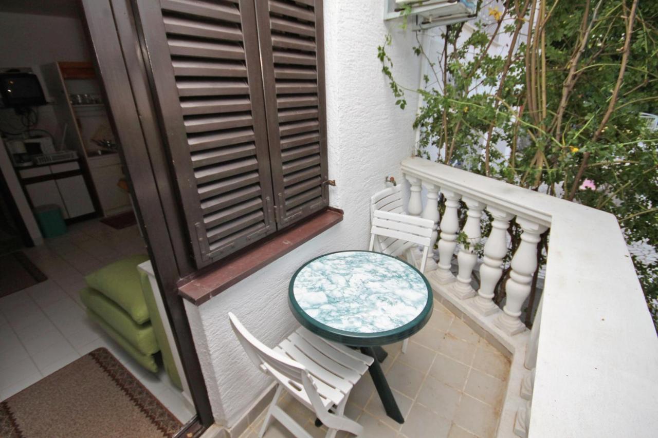 Apartments And Rooms With Parking Space Klenovica, Novi Vinodolski - 5590 Екстер'єр фото